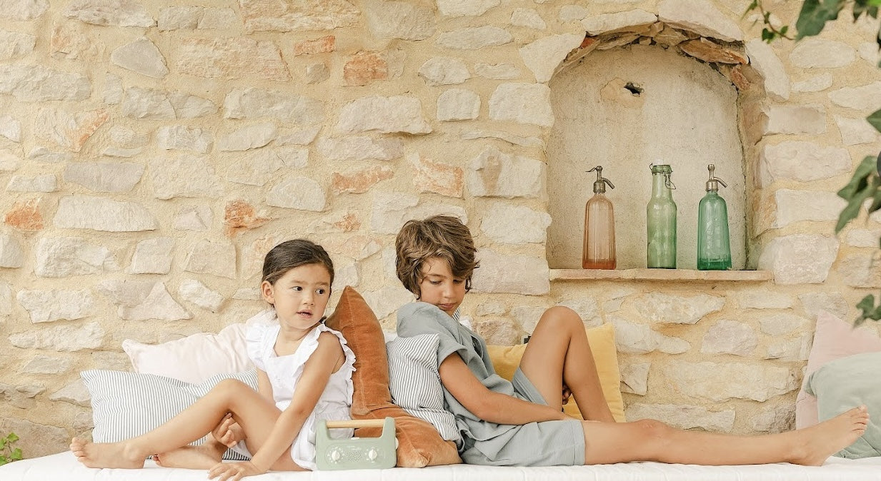 Effortless Summer Travel: Tips and Must-Have Products for Families