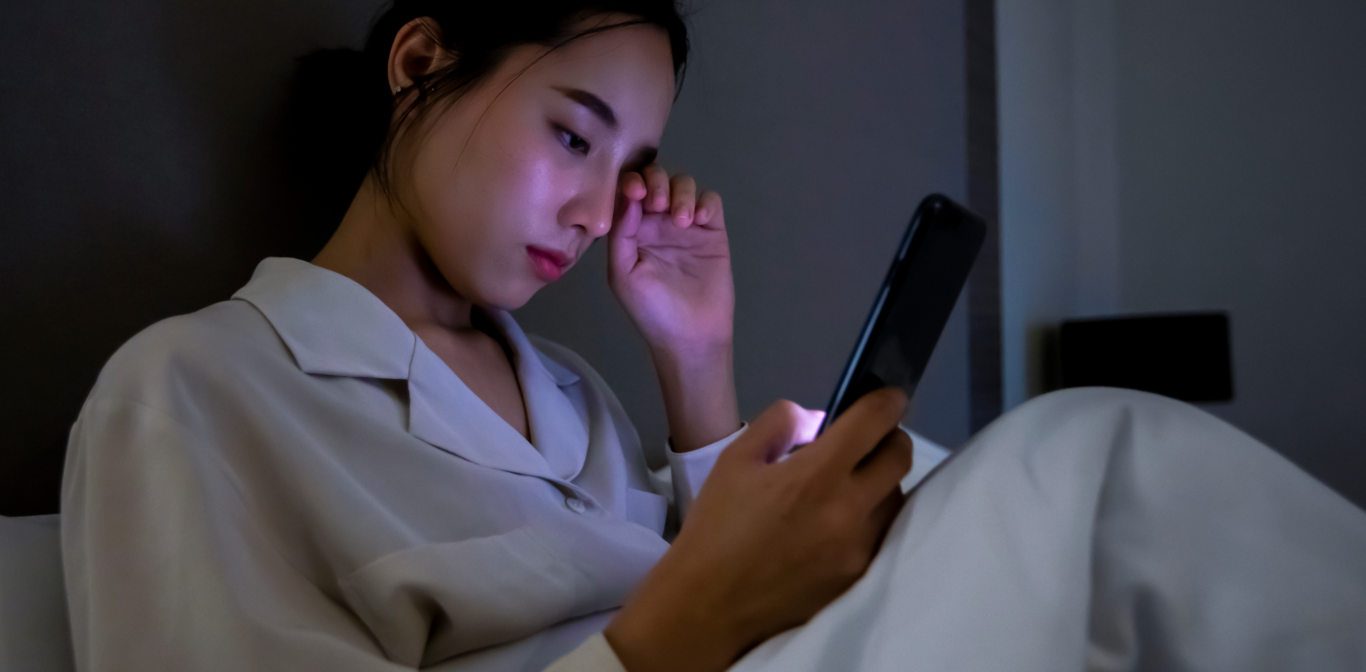 Tackling Blue Light and Sleep in the Digital Age