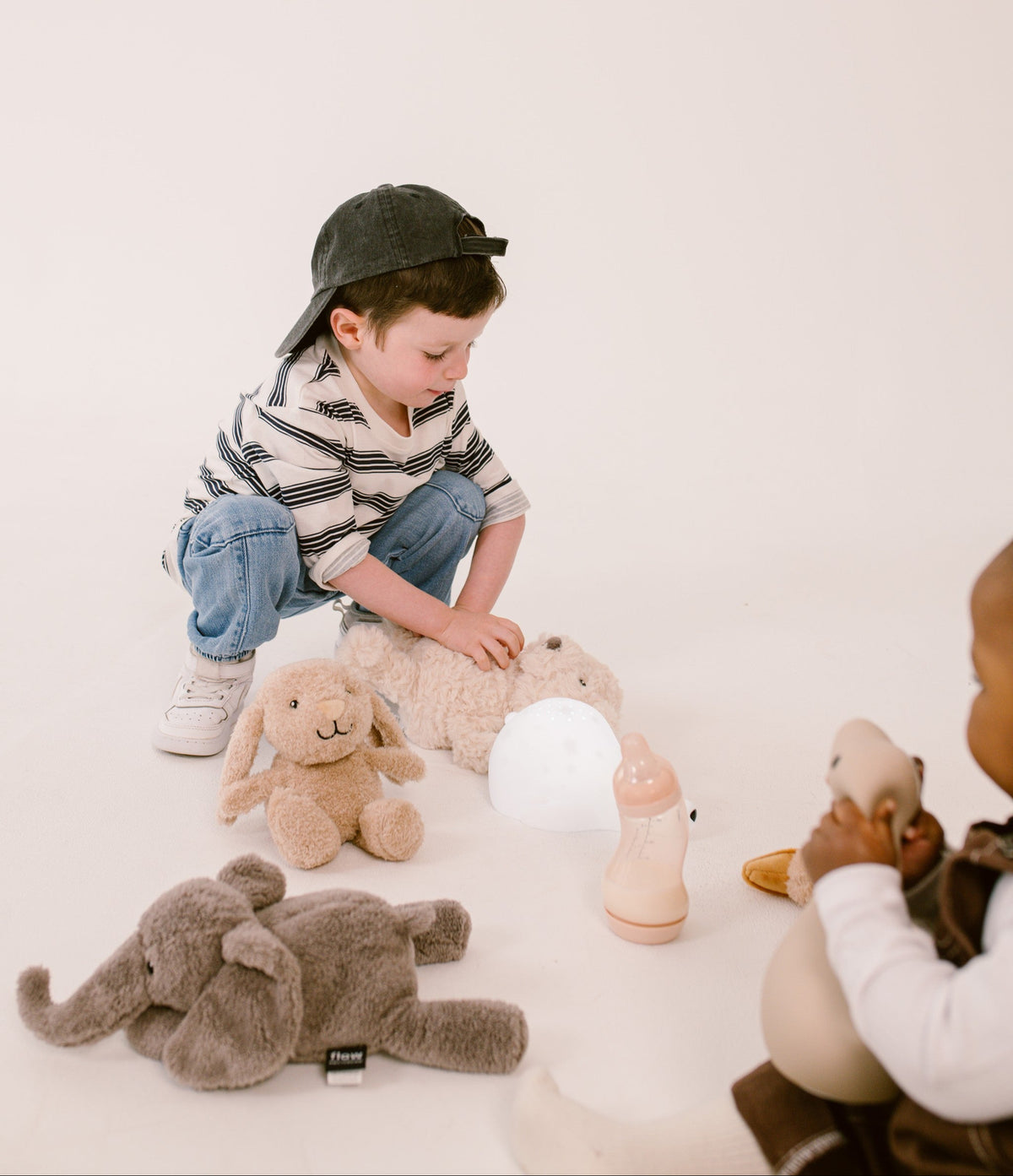 Boy with Heartbeat Comforters, Bjorn Projector & S-Bottle