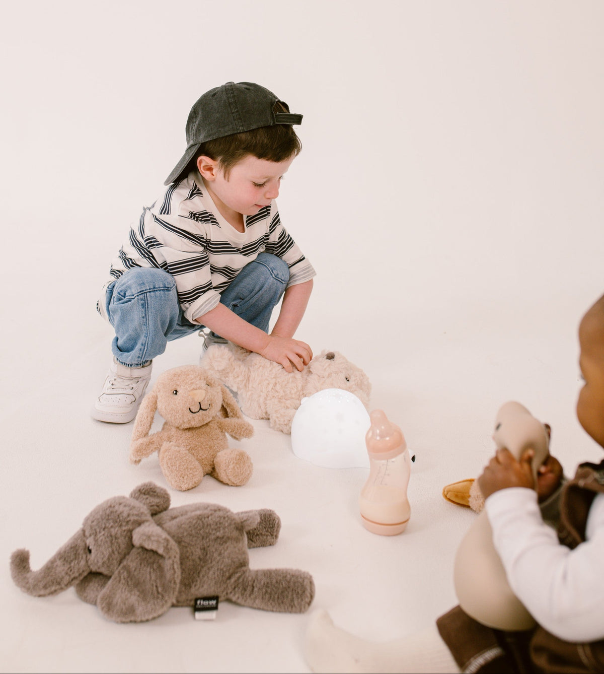 Boy with Heartbeat Comforters, Bjorn Projector & S-Bottle