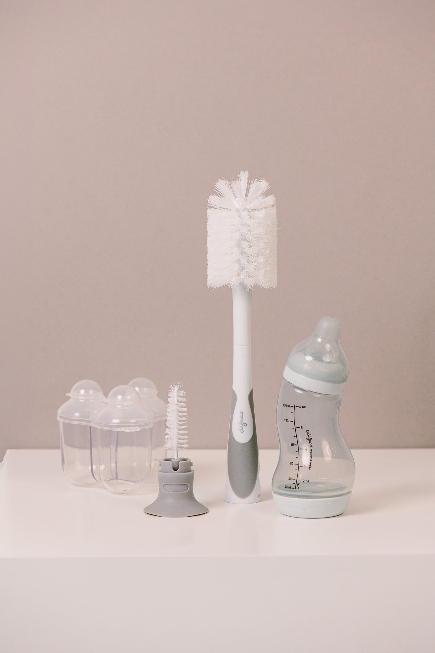 Difrax 2-in-1 Deluxe Bottle Brush - With S-Bottle & Formula Container