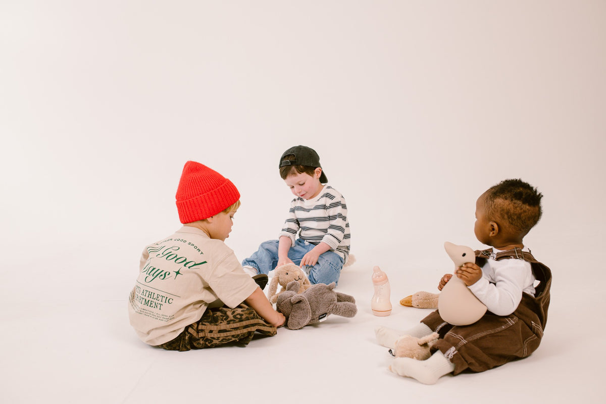 Kids with Hearbeat Comforters, S-Bottle & Liva Night Light