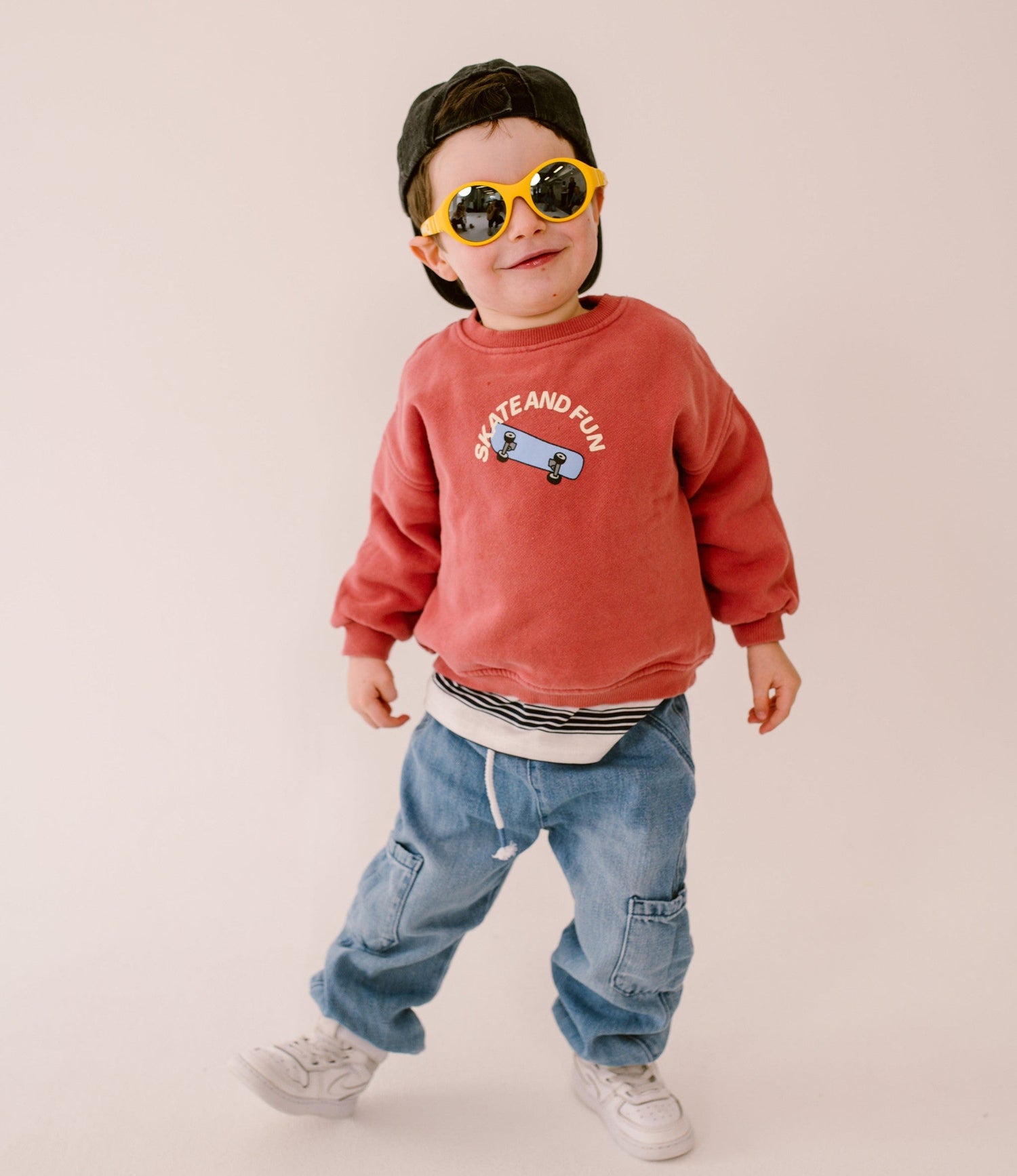 Mokki - Click & Change Sunglasses 0-2 years - Boy Standing