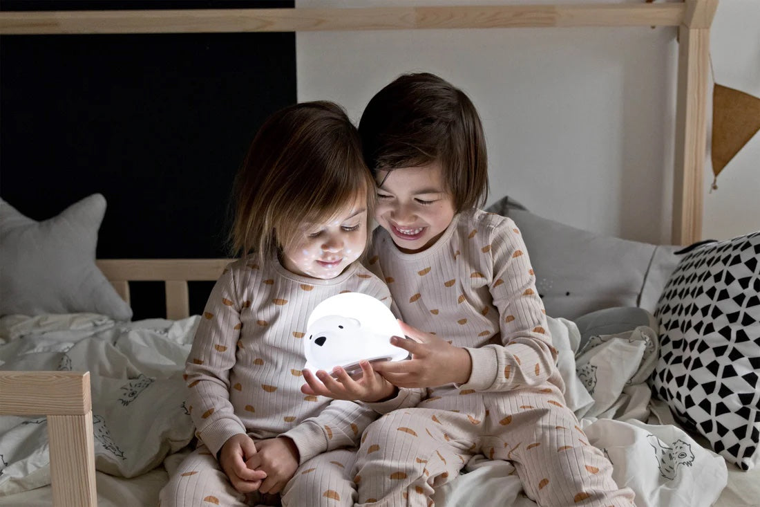 Bjorn Projector - Light On - Kids in Bed - White