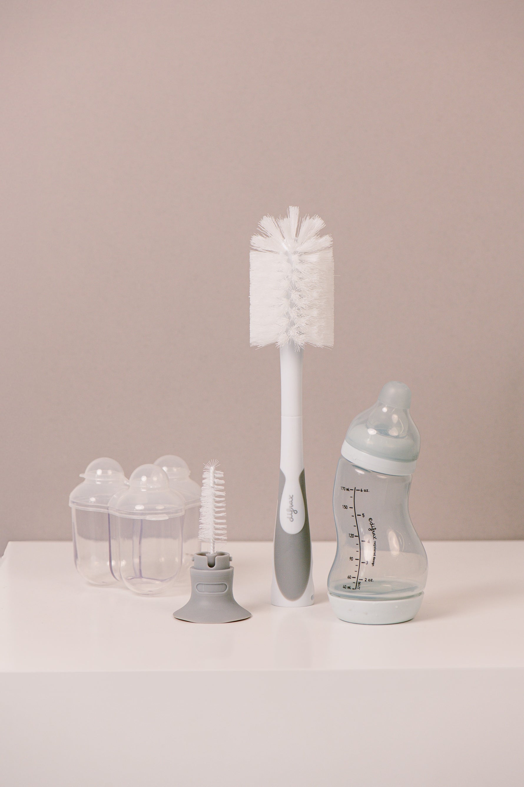 Difrax 2-in-1 Deluxe Bottle Brush - With S-Bottle & Formula Container