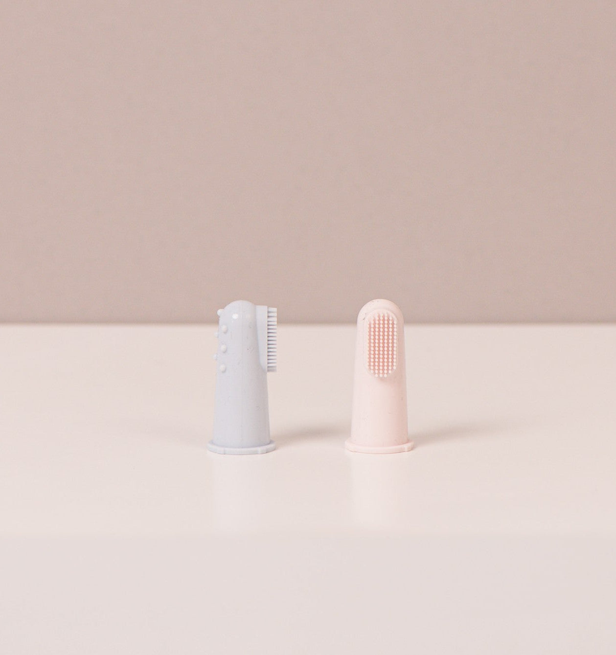 Difrax - Crown Finger Toothbrush - Blue & Pink