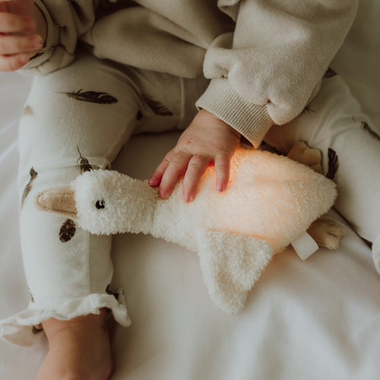 Liva Plush Night Light - In Babys Hand - Beige