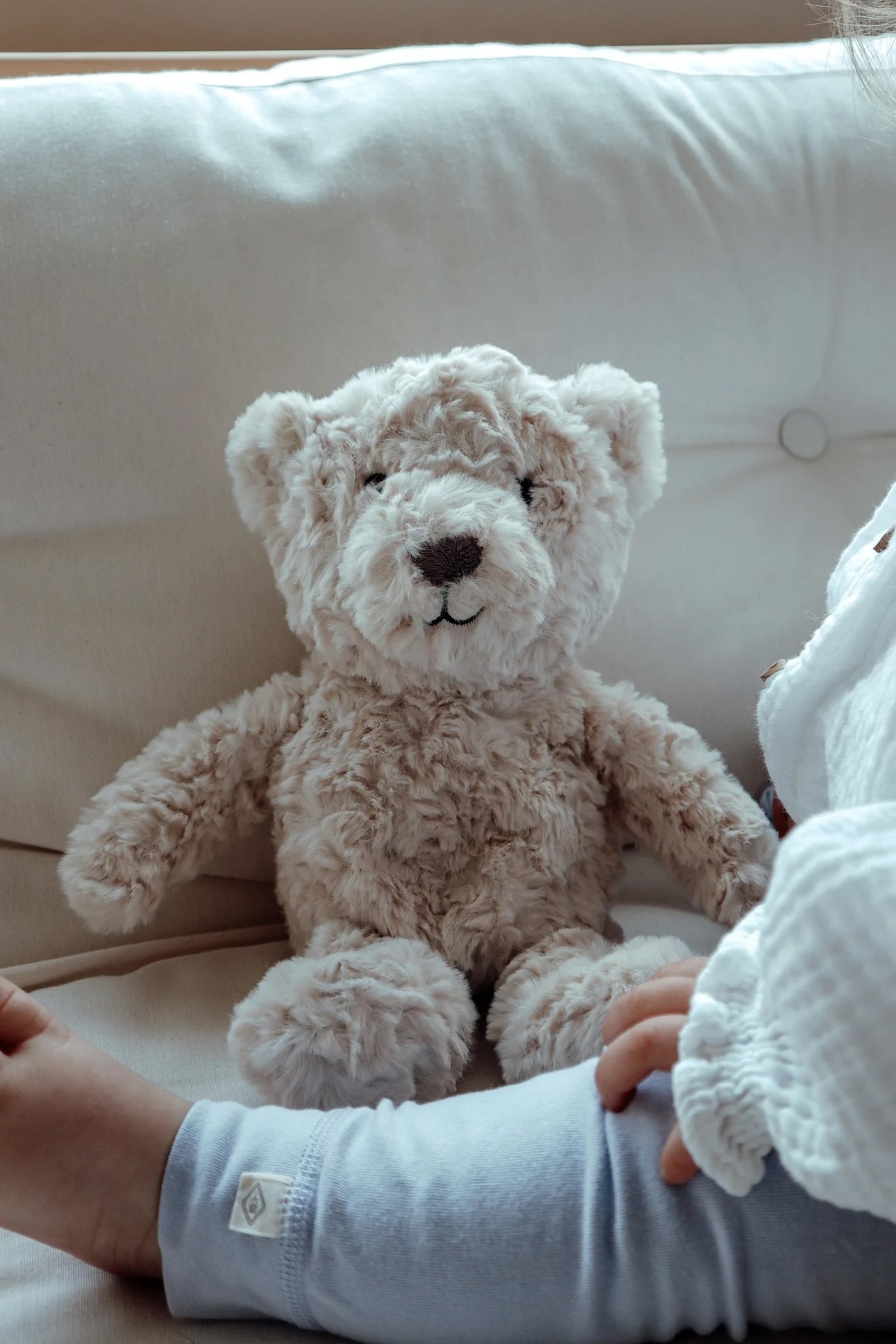 Lou Heartbeat Comforter - In Front of Baby - Beige