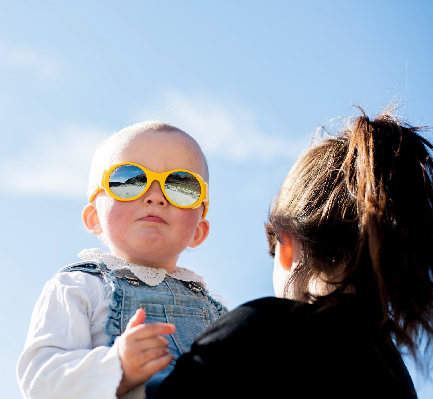 Mokki Click & Change Sunglasses (0-2 years) - Kid with Yellow Frame and Temple Arms